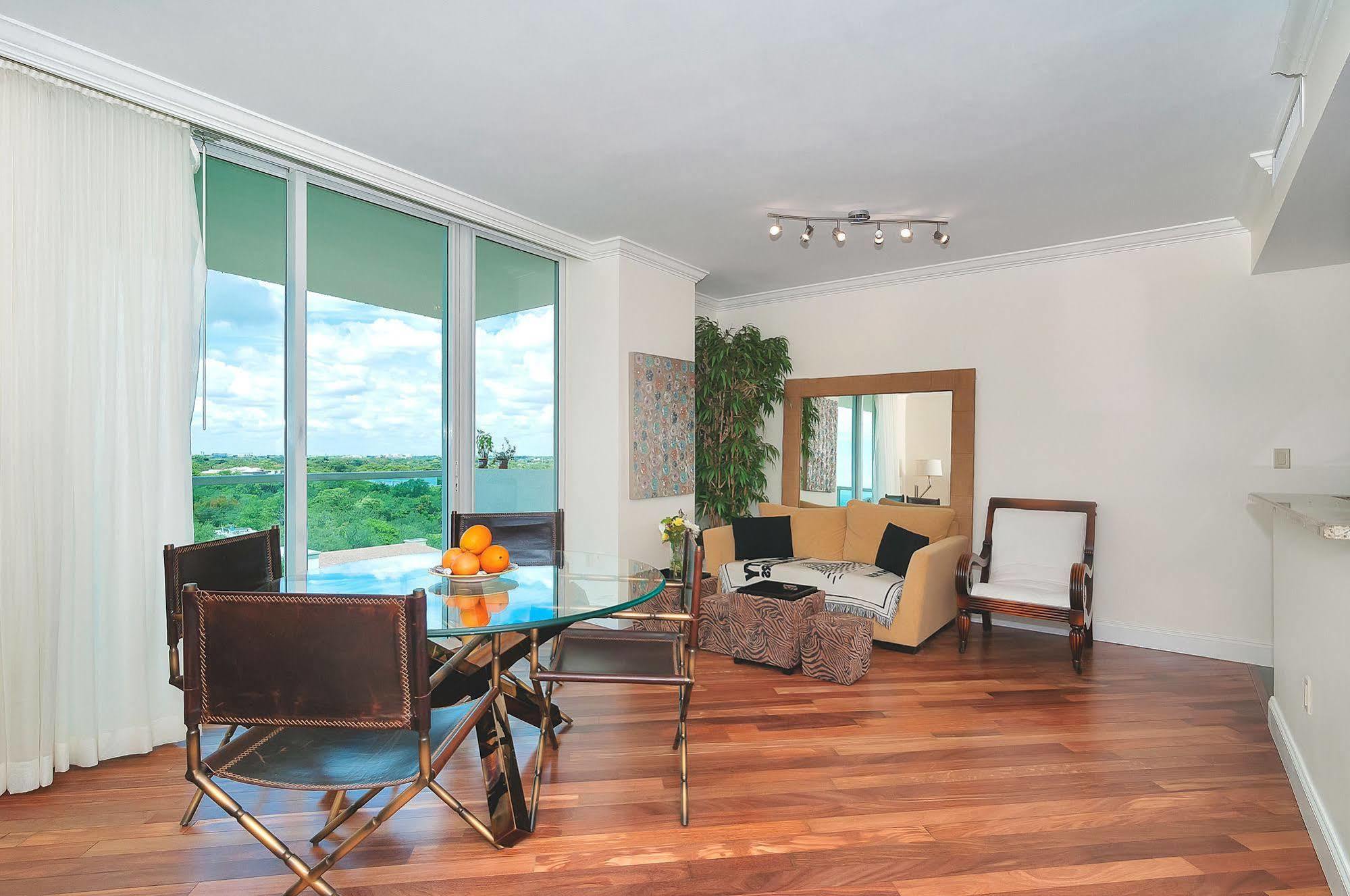 Private Residences At Sonesta Coconut Grove Miami Exterior foto