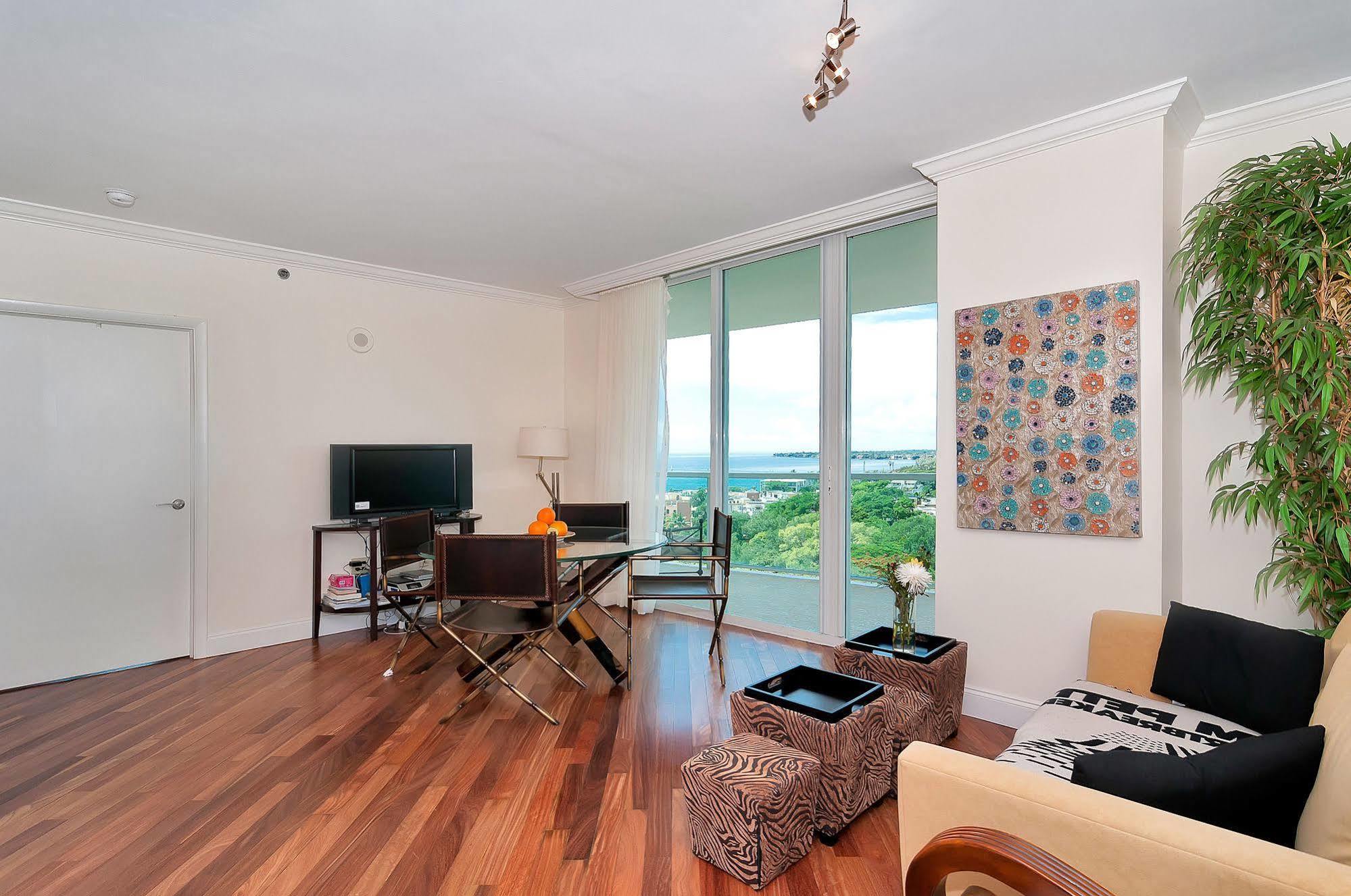 Private Residences At Sonesta Coconut Grove Miami Exterior foto